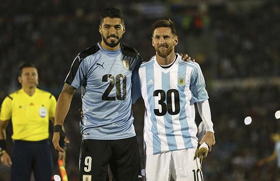 邮报：曼城和阿森纳关注罗德里戈-门多萨，皇马也考察了他（英媒：曼城、阿森纳有意罗德里戈-门多萨，皇马亦在考察）