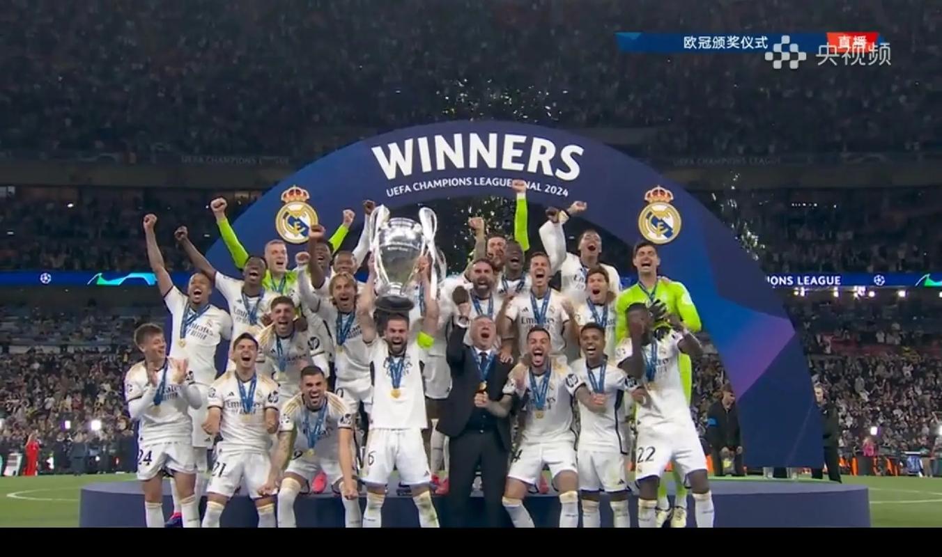 不再身兼两职，俄罗斯主帅卡尔平辞去莫斯科迪纳摩主帅职位（结束双重身份，俄罗斯队主帅卡尔平辞去莫斯科迪纳摩帅位）