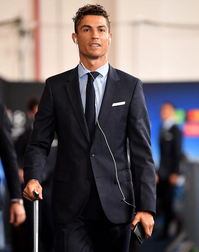 外租离队，帕利尼亚：祝拜仁新赛季取得成功，谢谢你们（外租告别！帕利尼亚致谢拜仁：预祝新赛季顺利）